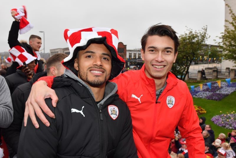 Other image for Oakwell stars paint town red